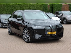 BMW iX - xDrive40 High Exe. M Sport 77 kWh / SoH 97, 1% / 360Camera / Head-up / Keyless / Softclose