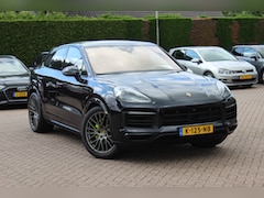 Porsche Cayenne Coupé - 3.0 E-Hybrid / Trekhaak / Panoramadak / 360Camera / Head-up / Burmester / Softclose / Keyl