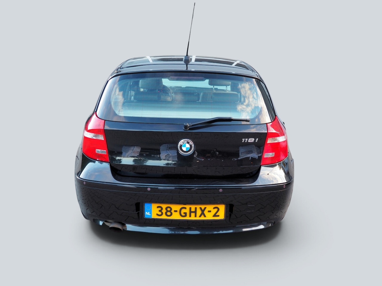 BMW 1-serie - 118i Executive SCHUIFDAK CLIMA CRUISE PARKEER S.