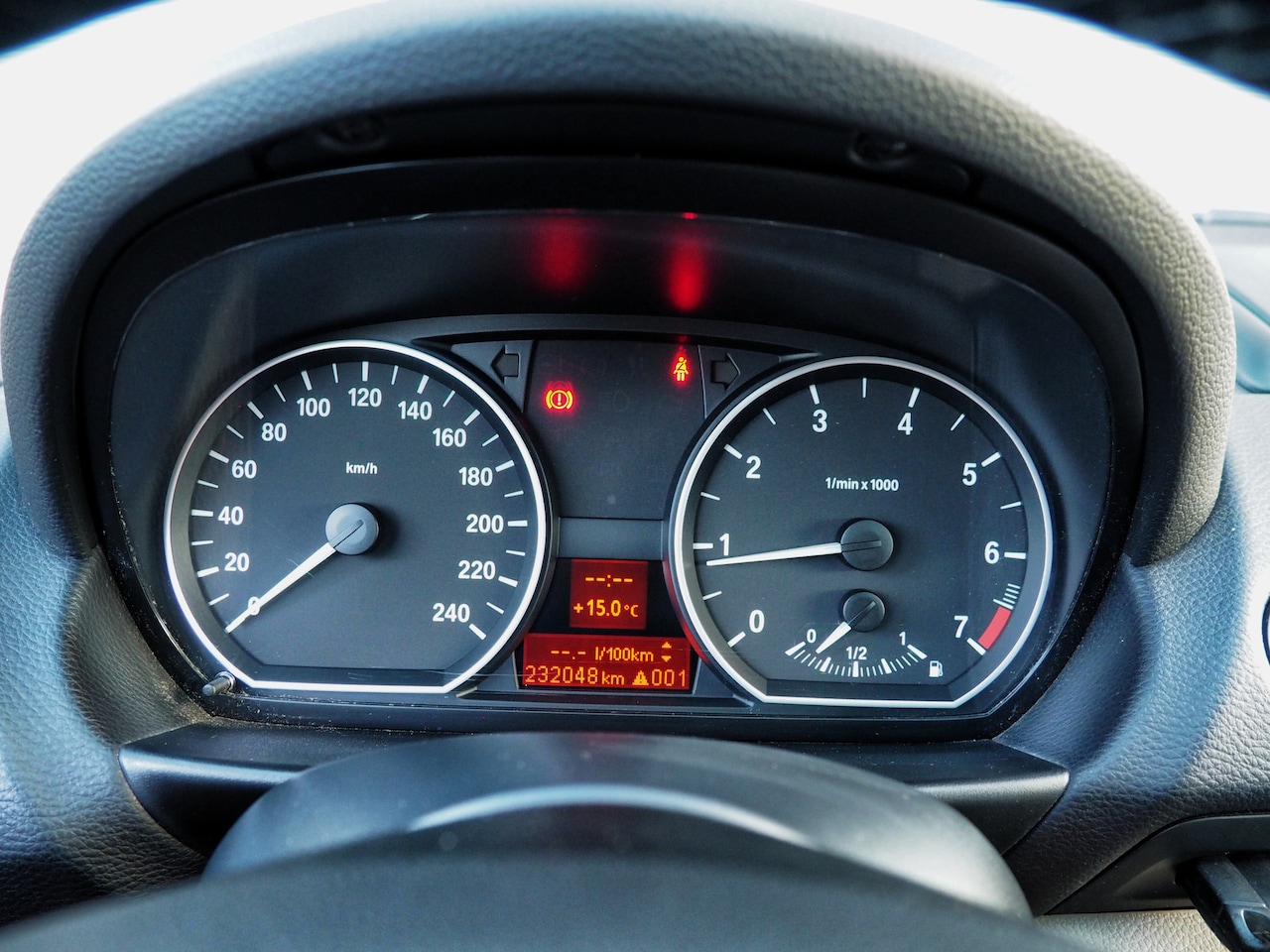 BMW 1-serie - 118i Executive SCHUIFDAK CLIMA CRUISE PARKEER S.