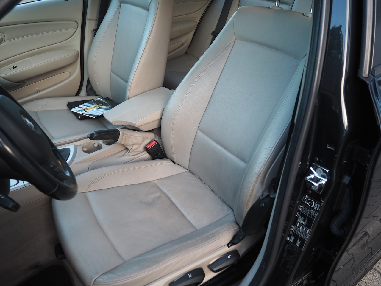 BMW 1-serie - 118i Executive SCHUIFDAK CLIMA CRUISE PARKEER S.