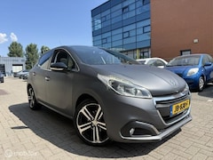 Peugeot 208 - 1.2 Benz GT Line Pano Camera
