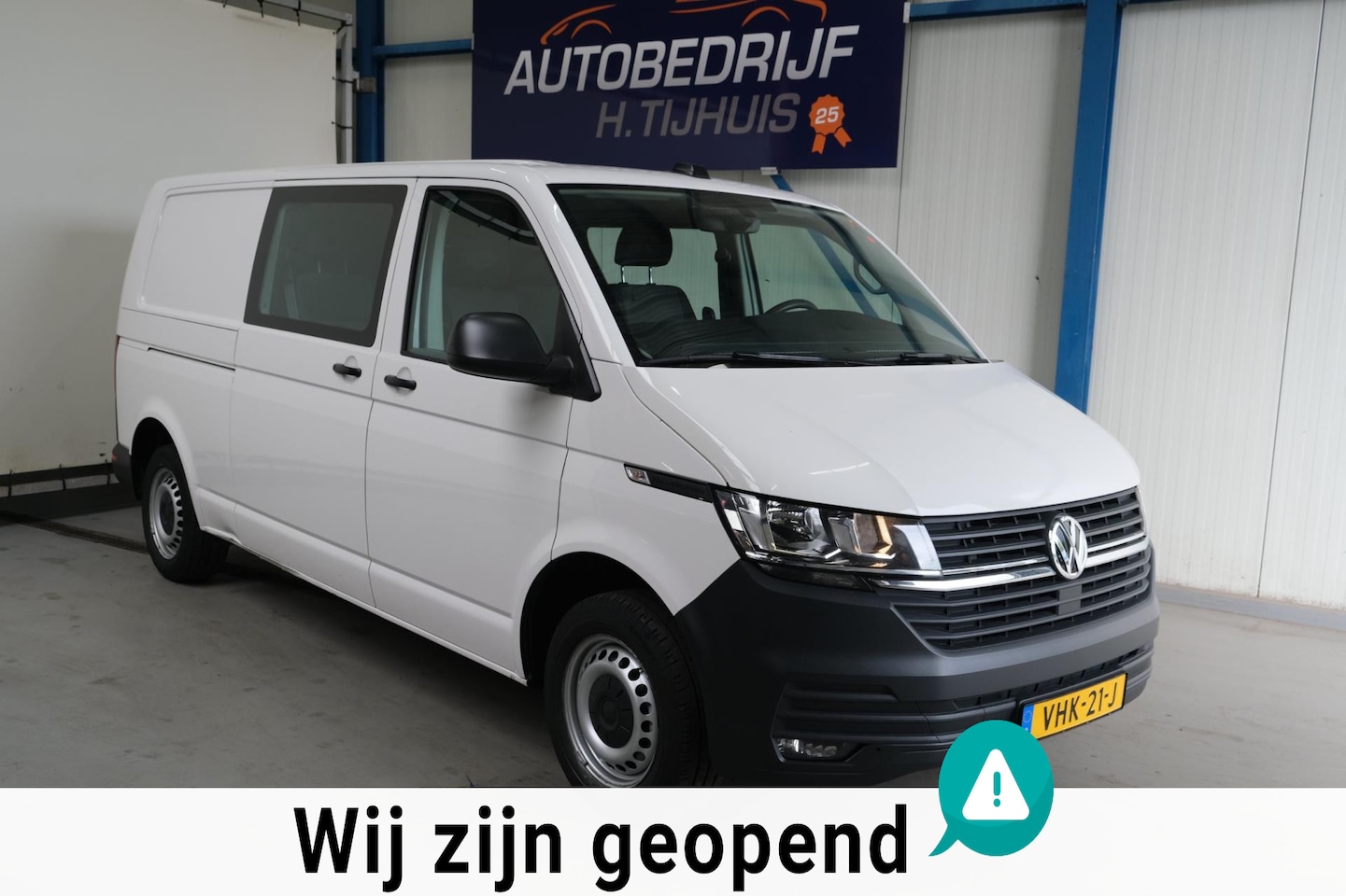 Volkswagen Transporter - 2.0 TDI L2H1 30 DC 2.0 TDI L2H1 30 DC - AutoWereld.nl