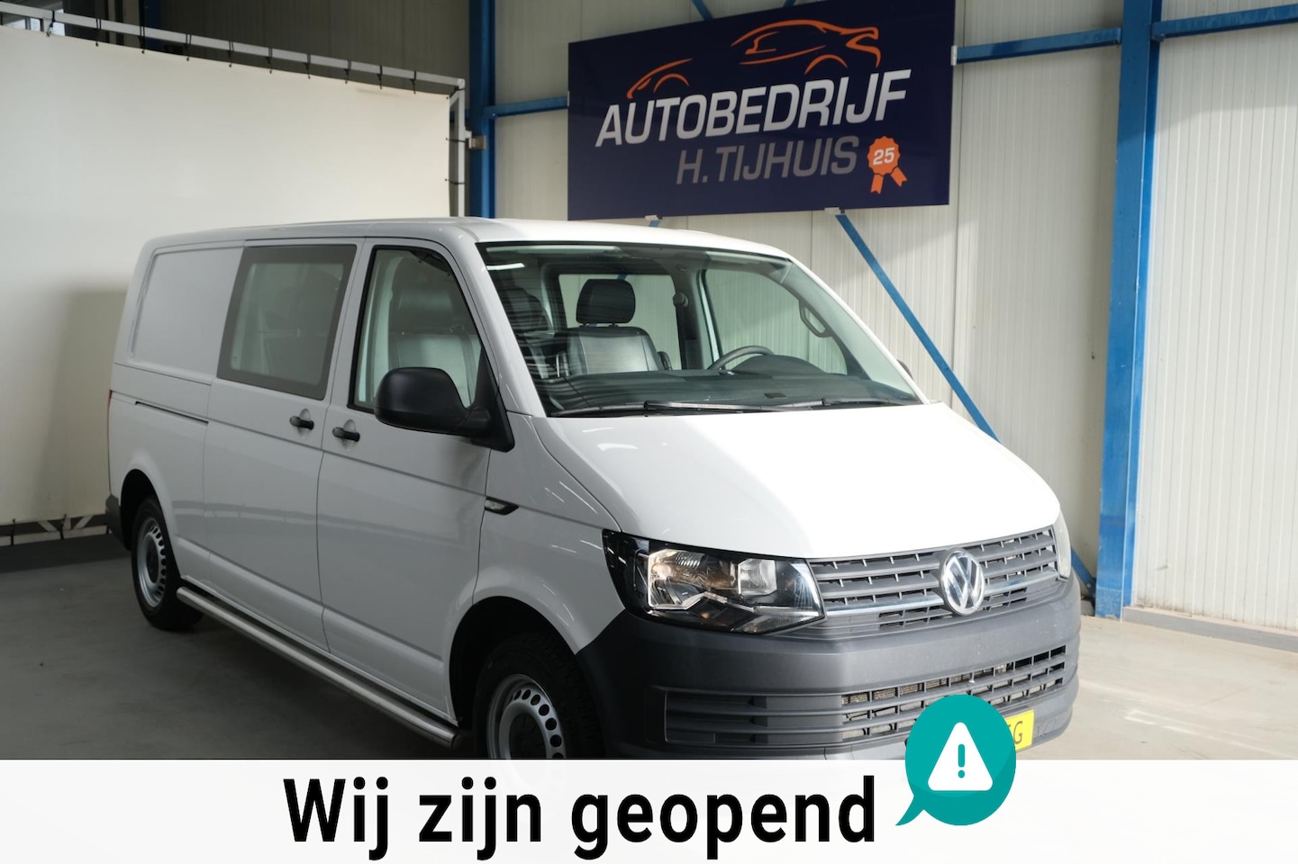 Volkswagen Transporter - 2.0 TDI L2H1 DC Comfortline - N.A.P. Airco, Trekhaak. - AutoWereld.nl