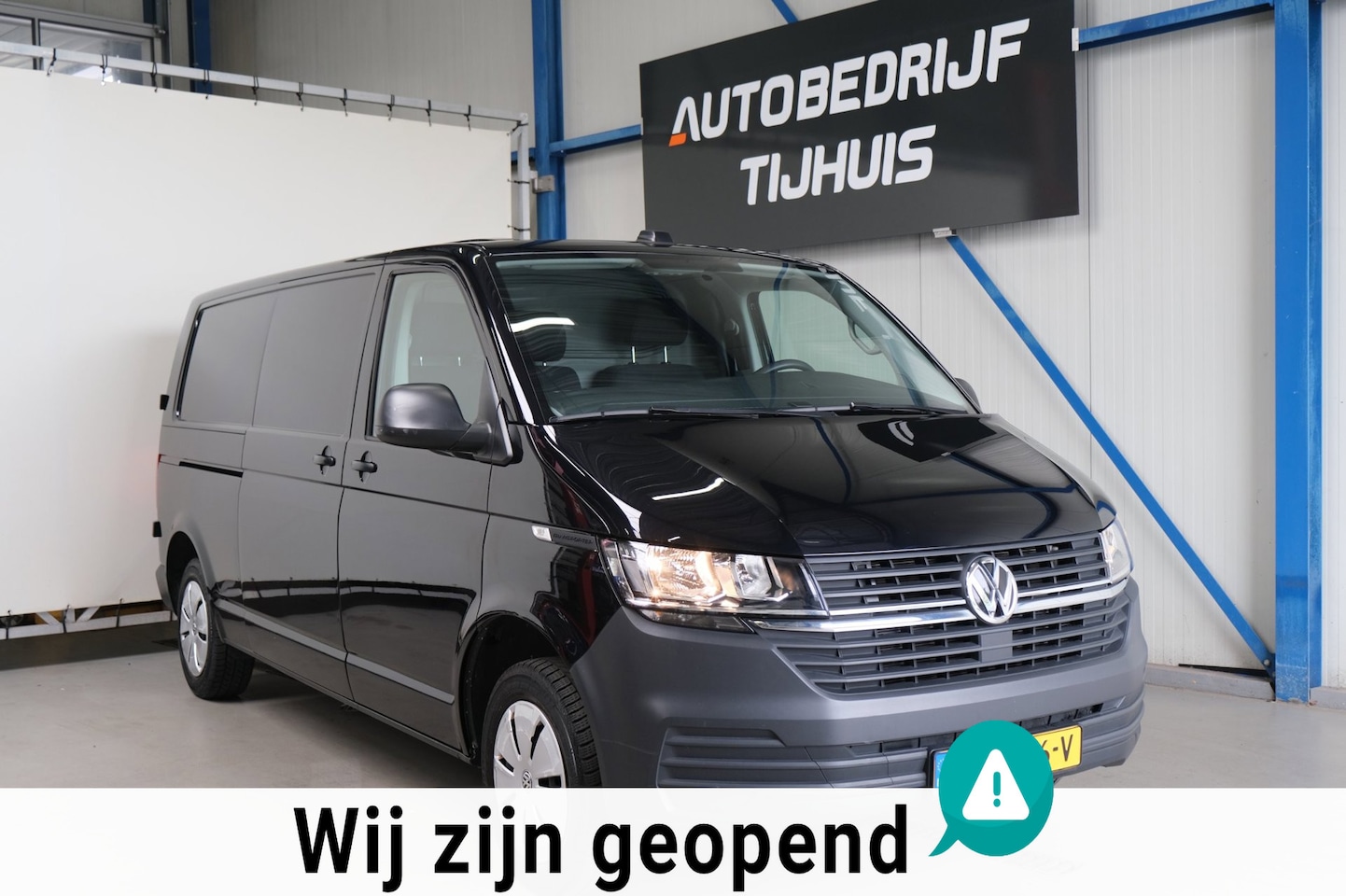 Volkswagen Transporter - 2.0 TDI 150PK L2H1 28 Comfortline Automaat - Airco, Cruise, Navi, PDC, Camera, Carplay, Tr - AutoWereld.nl