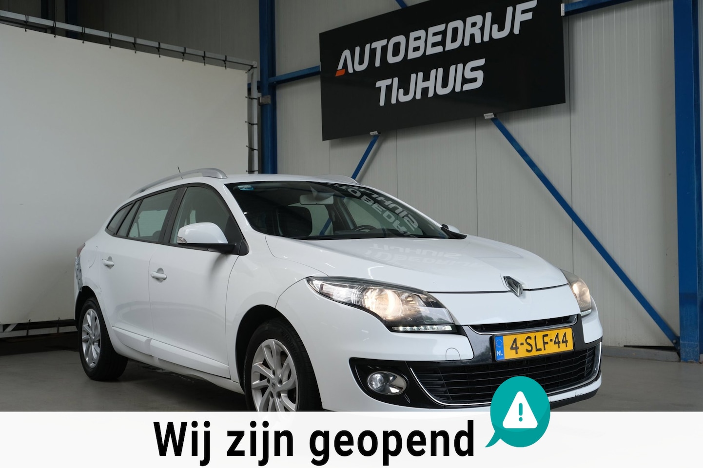 Renault Mégane Estate - 1.5 dCi Collection > Schade achterzijde < - AutoWereld.nl