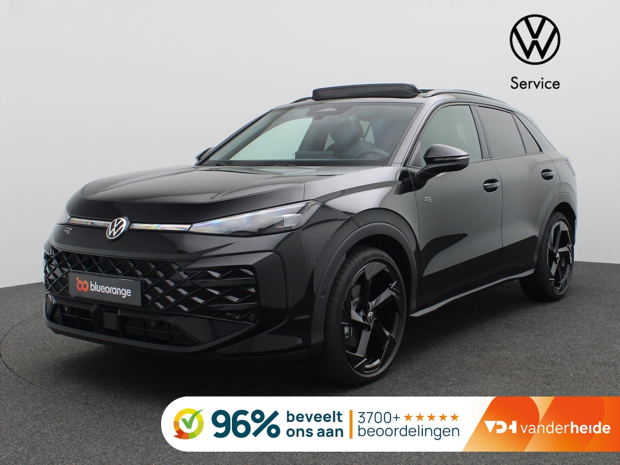 Volkswagen T-Roc - 1.5 eTsi R-Line First Edition 150PK DSG Pano-Schuifdak, Trekhaak, Black Style, 20" LM Velg - AutoWereld.nl