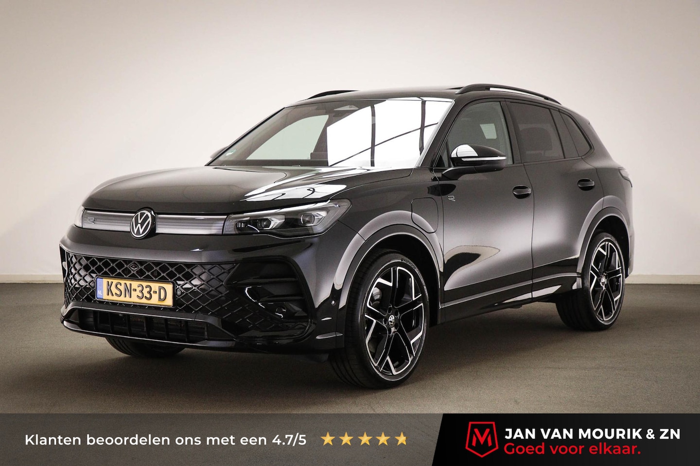Volkswagen Tiguan - 1.5 eHybrid R-Line Edition | PANORAMADAK | HEAD UP | IQ LIGHT | TREKHAAK | 360 CAMERA | 20 - AutoWereld.nl