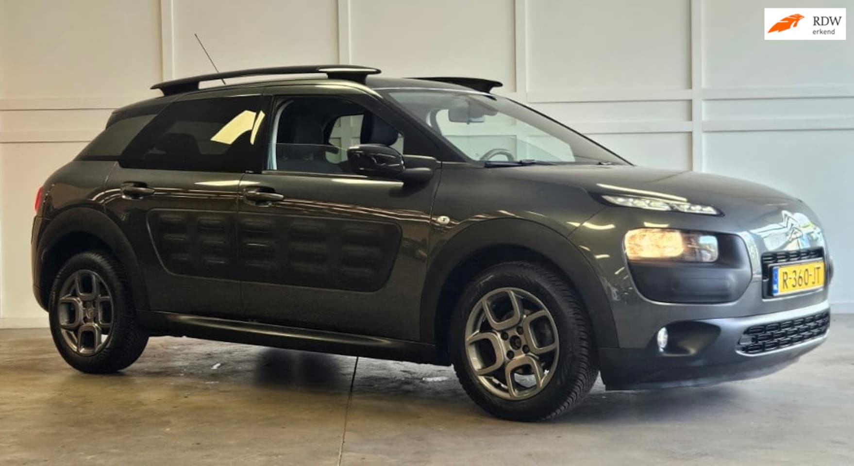 Citroën C4 Cactus - / 2015 / Camera / Cruise - AutoWereld.nl