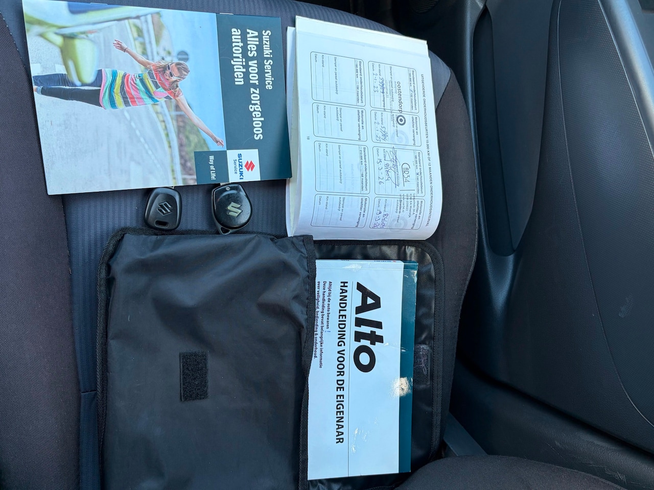 Suzuki Alto - 1.0 Comfort EASSS 1.0 Comfort EASSS, NAP, Airco - AutoWereld.nl