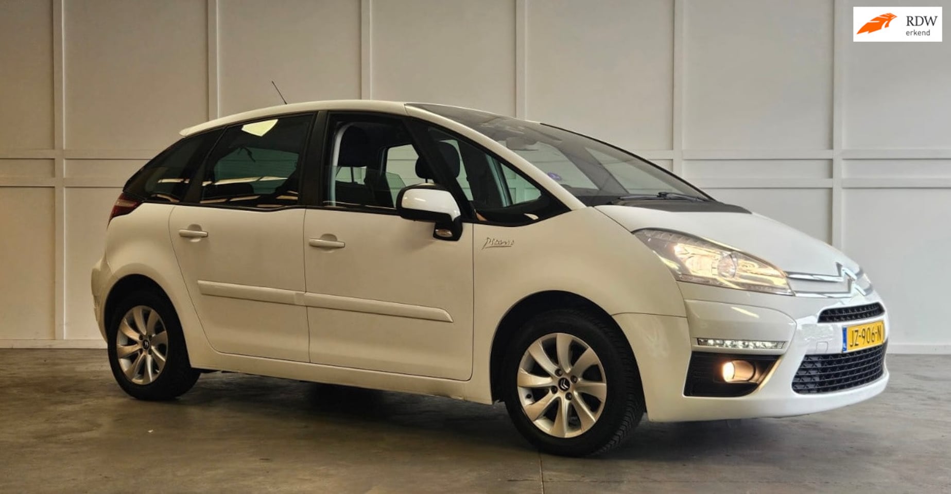 Citroën C4 Picasso - 1.6 VTi Tendance 1.6 VTi Tendance - AutoWereld.nl