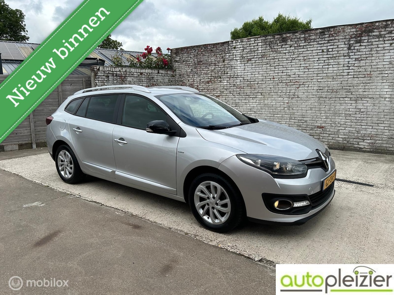 Renault Mégane Estate - 1.2 TCe Limited|cruise|navi|trekhaak - AutoWereld.nl
