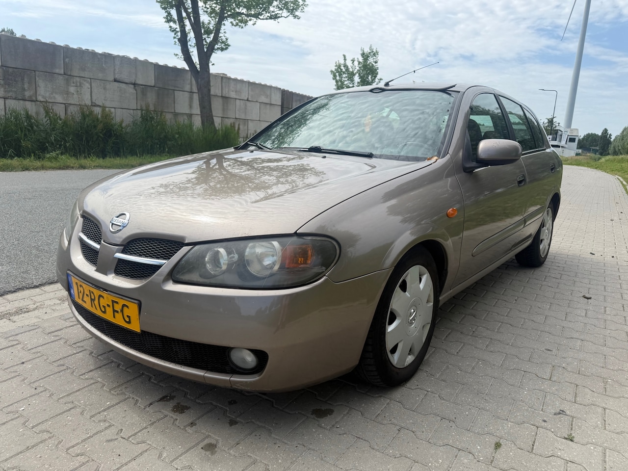 Nissan Almera - 1.8 Acenta met airco zie omschrijving - AutoWereld.nl
