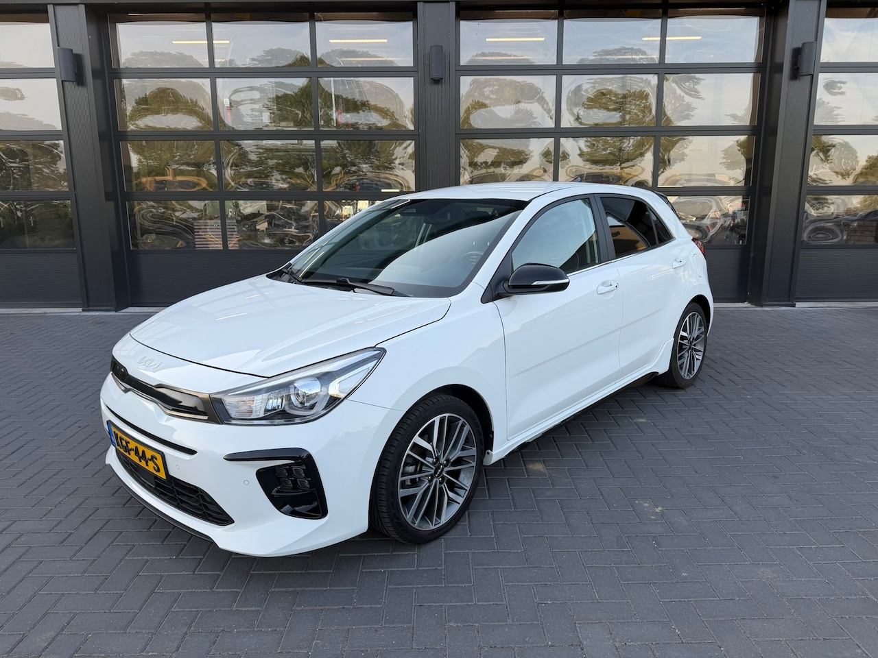 Kia Rio - 1.0 T-GDI GT-Line Camera / Carplay - AutoWereld.nl