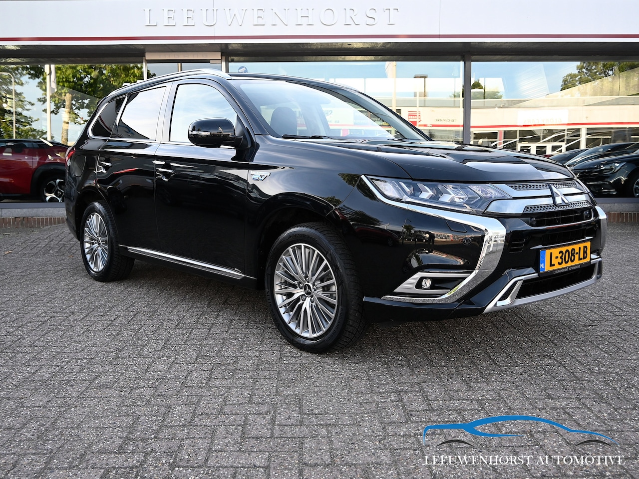 Mitsubishi Outlander - 2.4 PHEV Intense+ 2.4 PHEV Intense - AutoWereld.nl