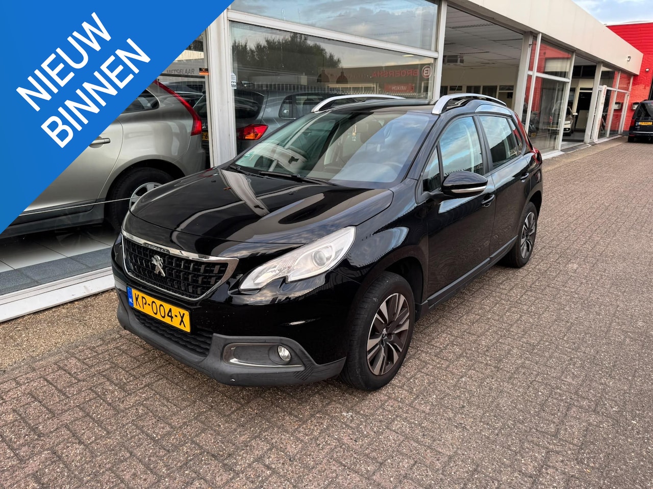 Peugeot 2008 - 1.2 PureTech Blue Lion | 1e eigenaar | Airco | Cruise control | Schuif-kanteldak | Elektri - AutoWereld.nl