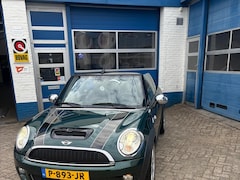MINI Cabrio - 1.6 Cooper S MINI Cooper S Cabrio | 174 pk | British Racing Green