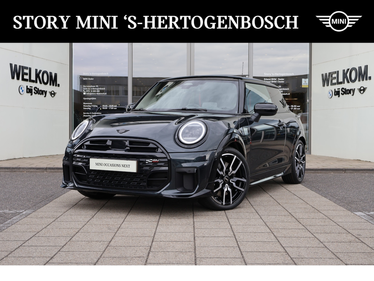 MINI 5-Deurs - Hatchback Cooper S Automaat / John Cooper Works / Pakket XL / 18" JCW Lap Spoke 2-tone - AutoWereld.nl