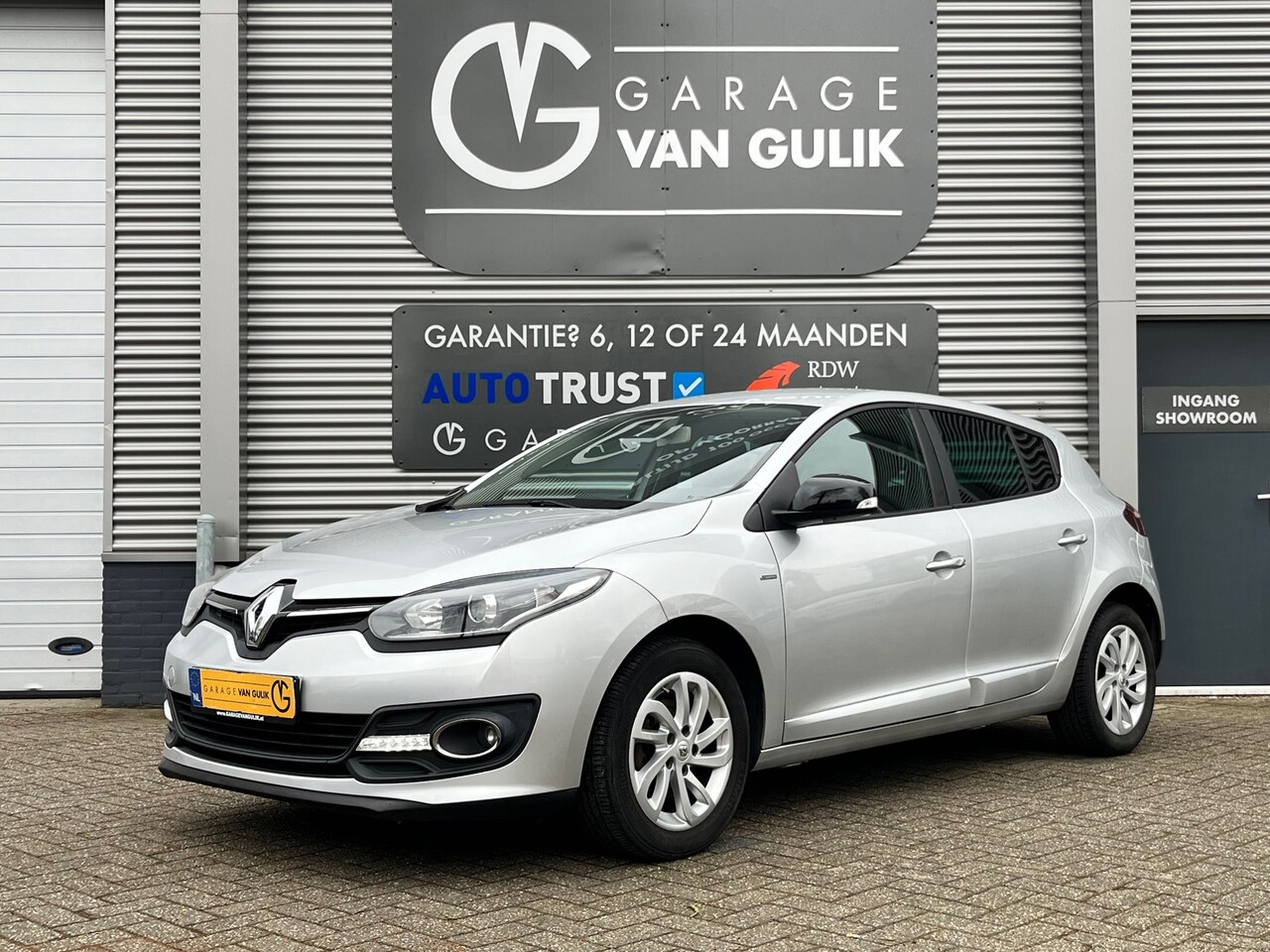 Renault Mégane - 1.2 TCe Limited 116PK Trekhaak,Navi,Clima,Cruise,Isofix,Bluetooth,ElektrRamen+Spiegels,Mul - AutoWereld.nl