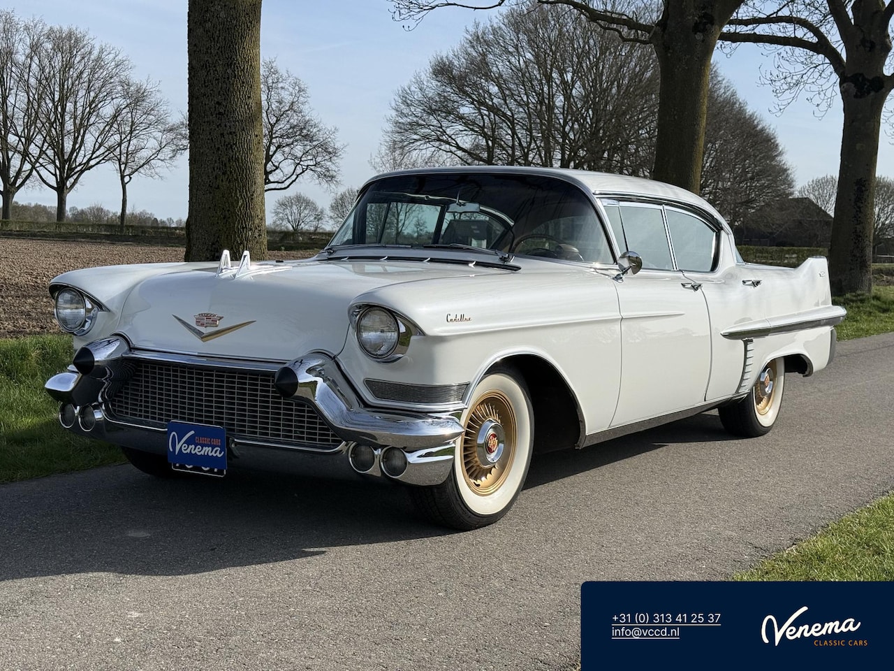 Cadillac De Ville - Sedan - AutoWereld.nl