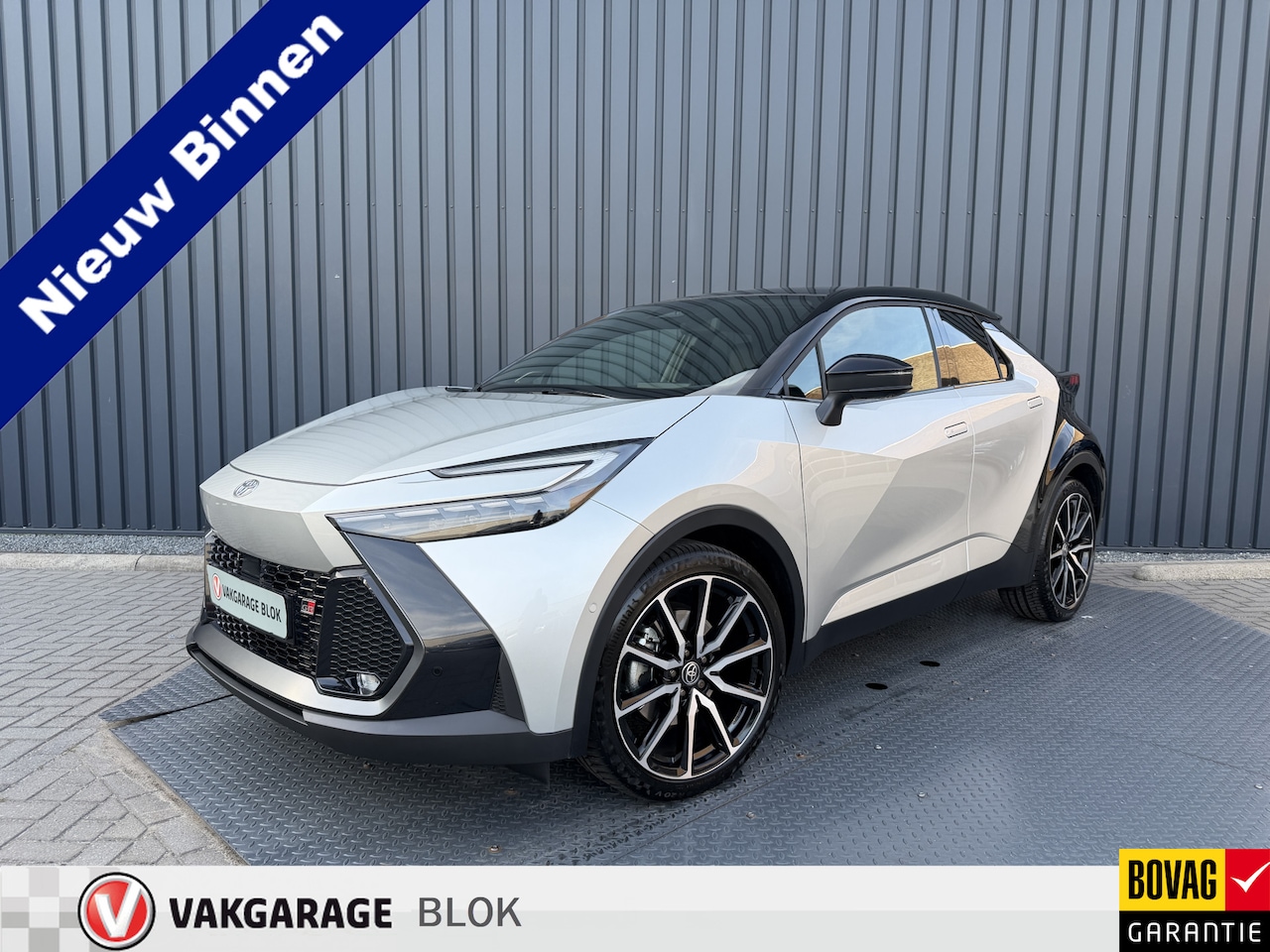 Toyota C-HR - 2.0 Plug-in Hybrid 220 GR SPORT Première Edition | Alle opties | 12.000 km | 10 jr GARANTI - AutoWereld.nl