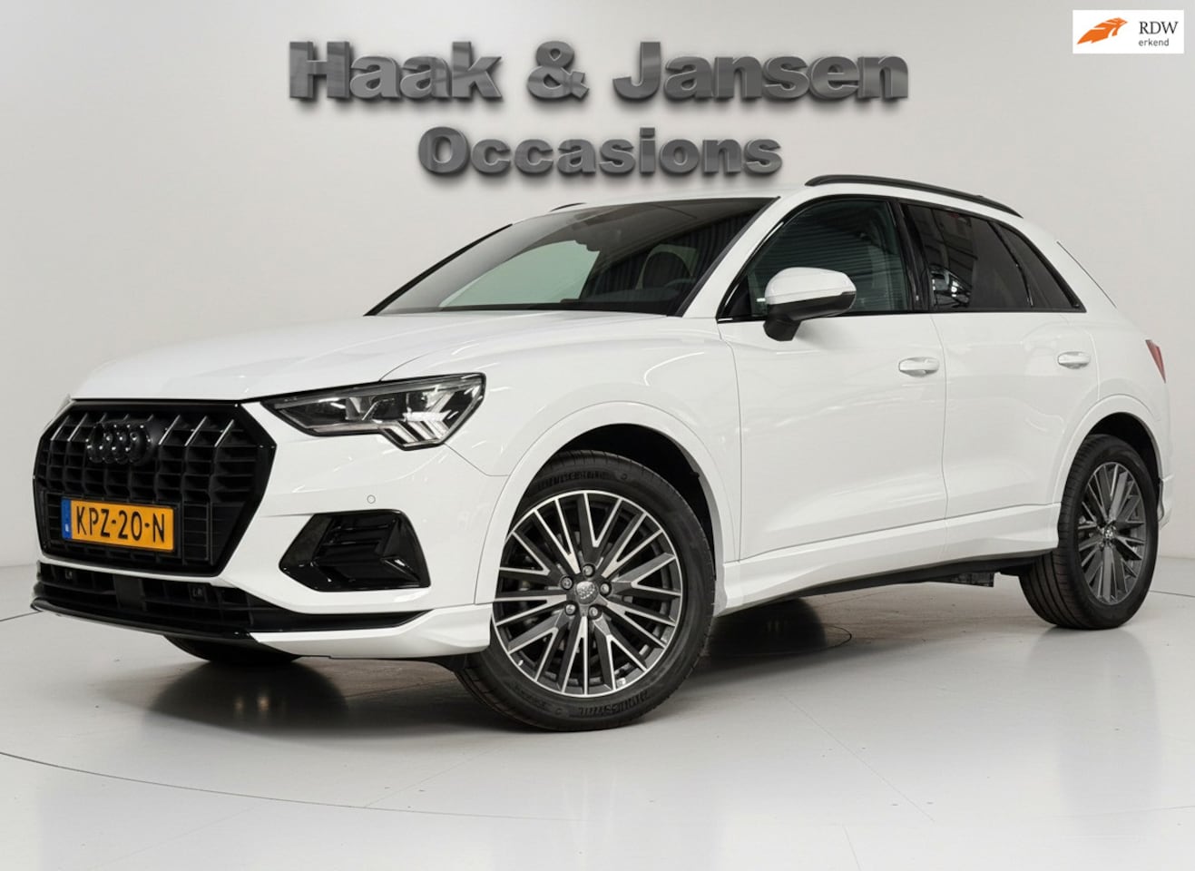 Audi Q3 - 35 TFSI S Line bedition Automaat Navi Cruise Lane - AutoWereld.nl