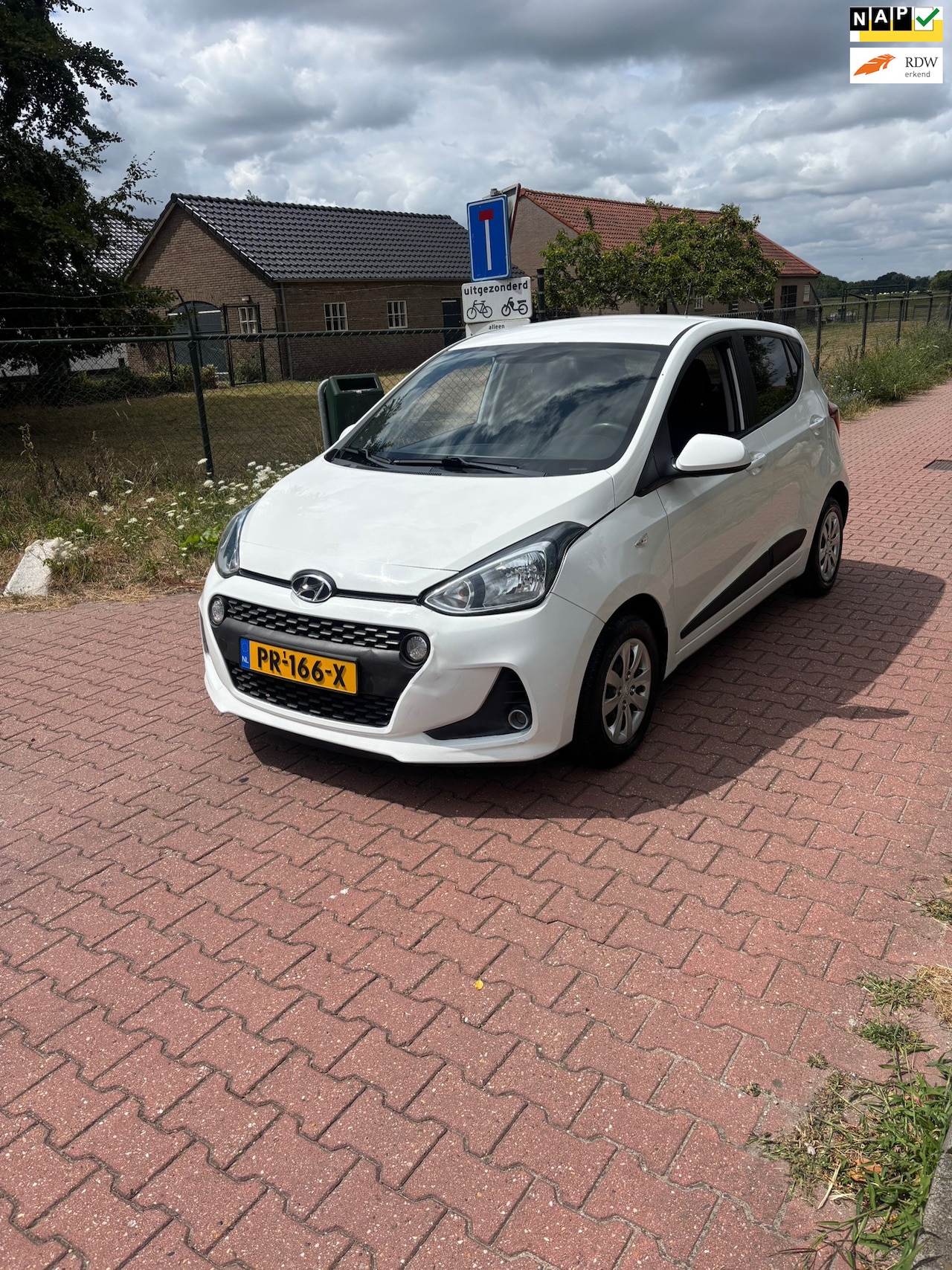 Hyundai i10 - 1.0i Comfort NAP NWE APK AIRCO! - AutoWereld.nl