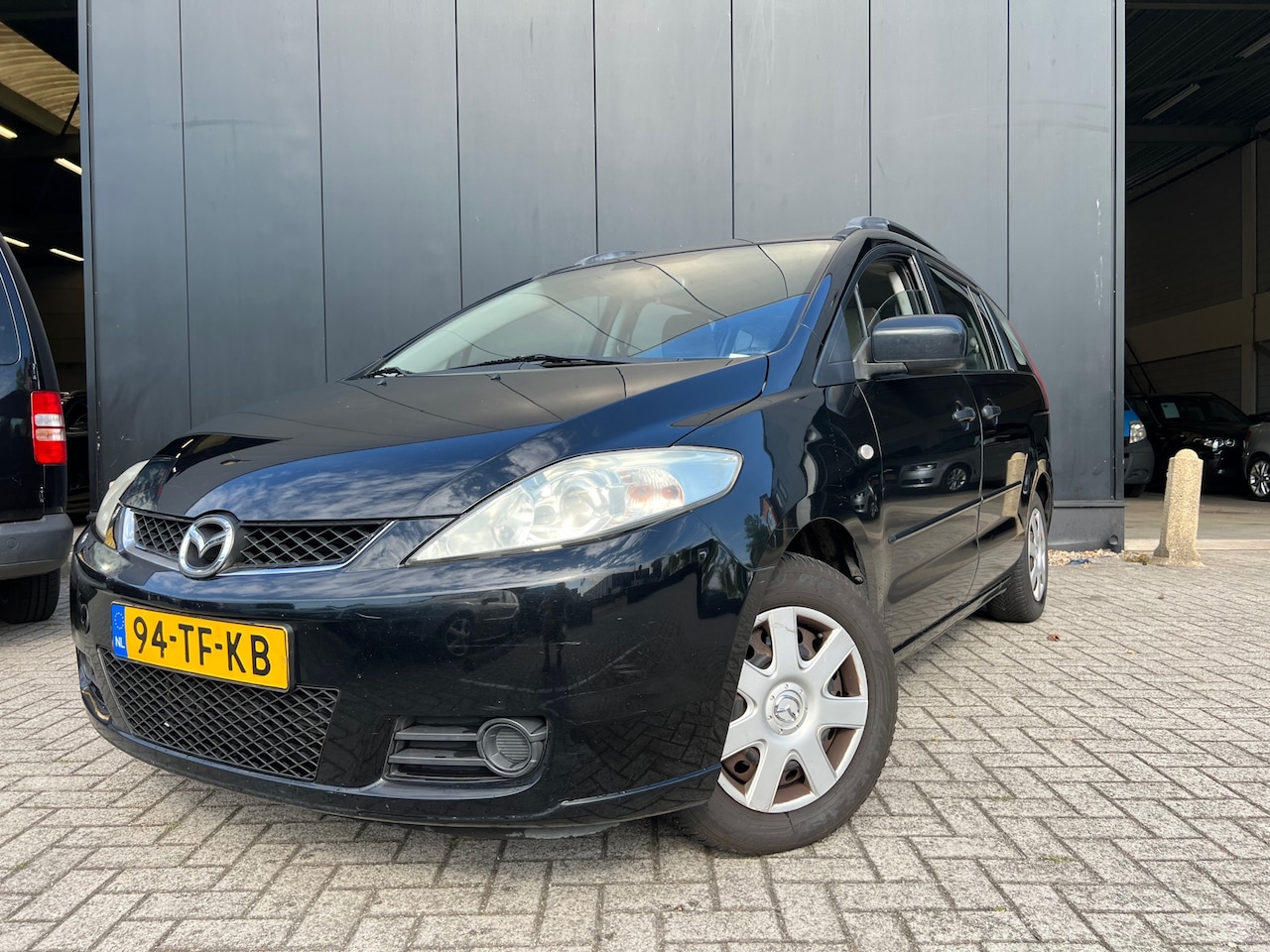 Mazda 5 - 1.8 Touring 7persoons export ! airco - AutoWereld.nl