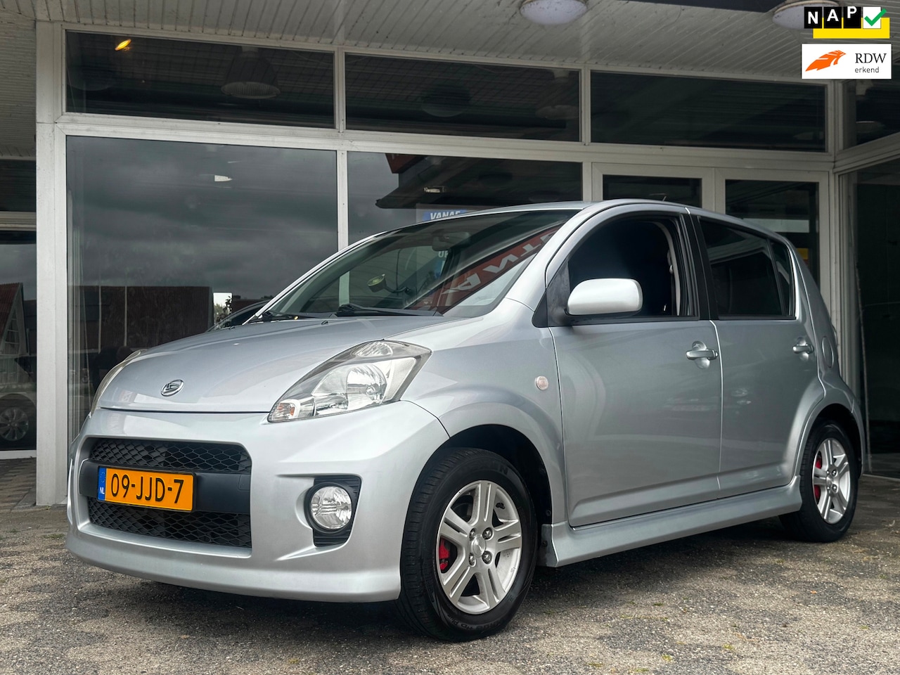 Daihatsu Sirion 2 - 1.3-16V Sport Airco Lichtmetaal NAP! - AutoWereld.nl