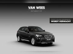 BMW X1 - xDrive28i Executive | 3e eigenaar | Keyless entry | Memory | Stoelverwarming | Xenon | Cru