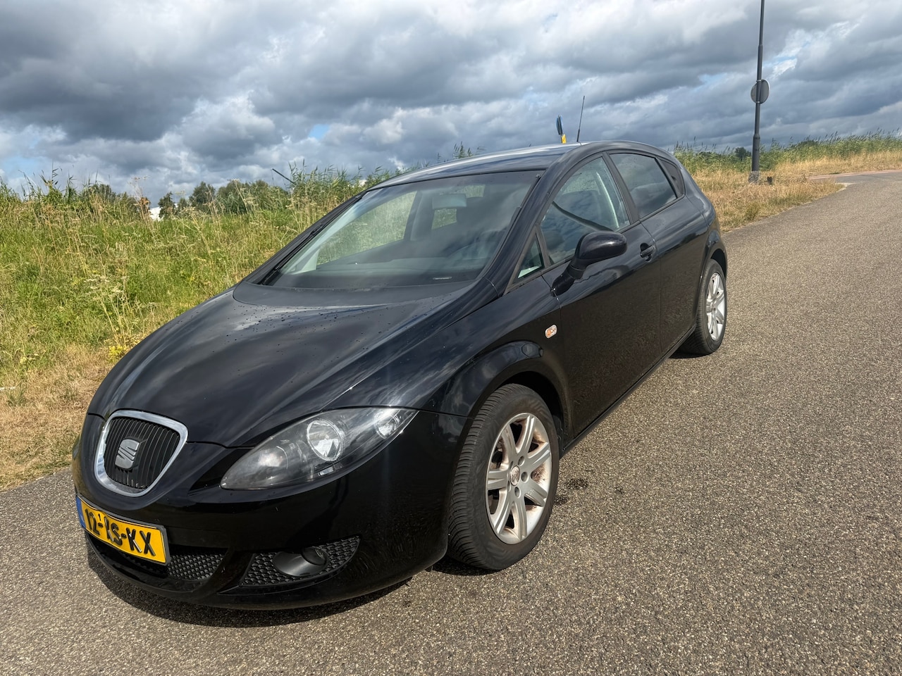 SEAT Leon - 1.6 Sportstyle incl nw apk ! - AutoWereld.nl