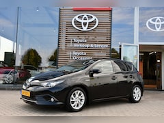 Toyota Auris - 1.8 Hybrid Business Plus Automaat 136pk | Achteruitrijcamera | Climate Control | Cruise Co