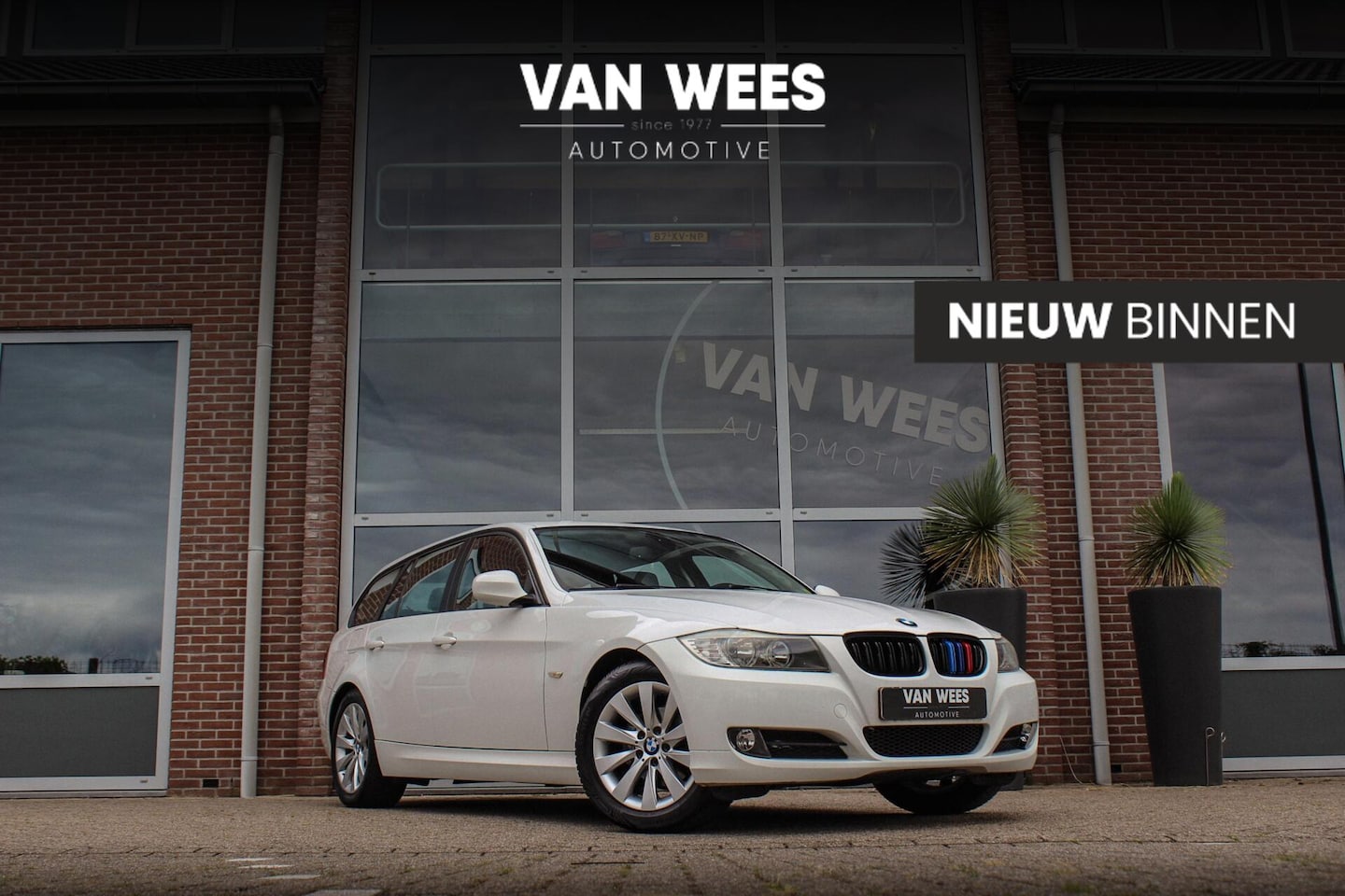 BMW 3-serie Touring - 318i Executive | Facelift | Cruise control | Comfort Package | Climate control | PDC achte - AutoWereld.nl