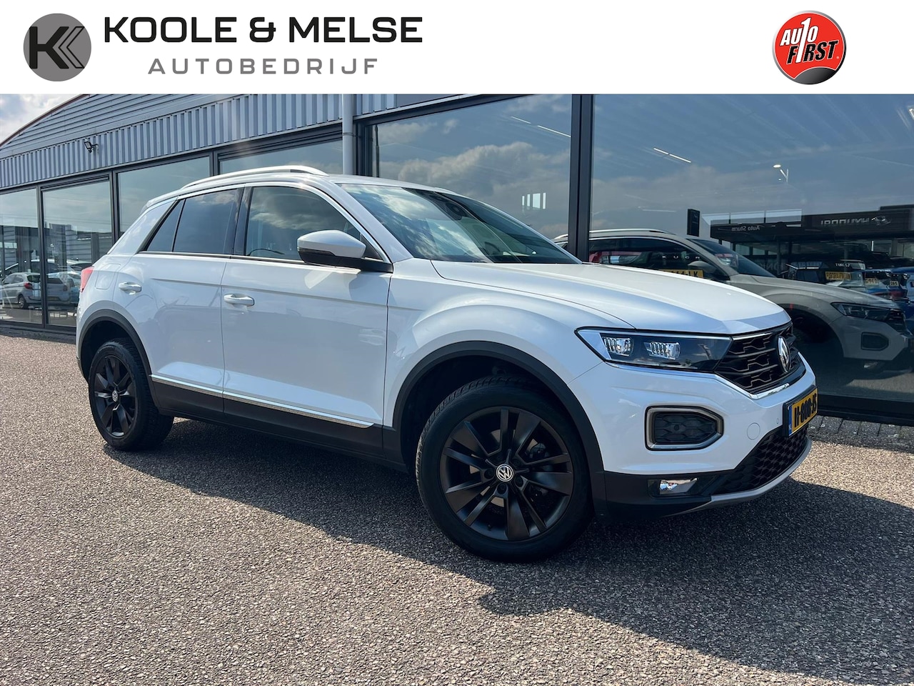 Volkswagen T-Roc - 1.5 TSI 150pk T-Roc Sport | DSG | Trekhaak | LED - AutoWereld.nl