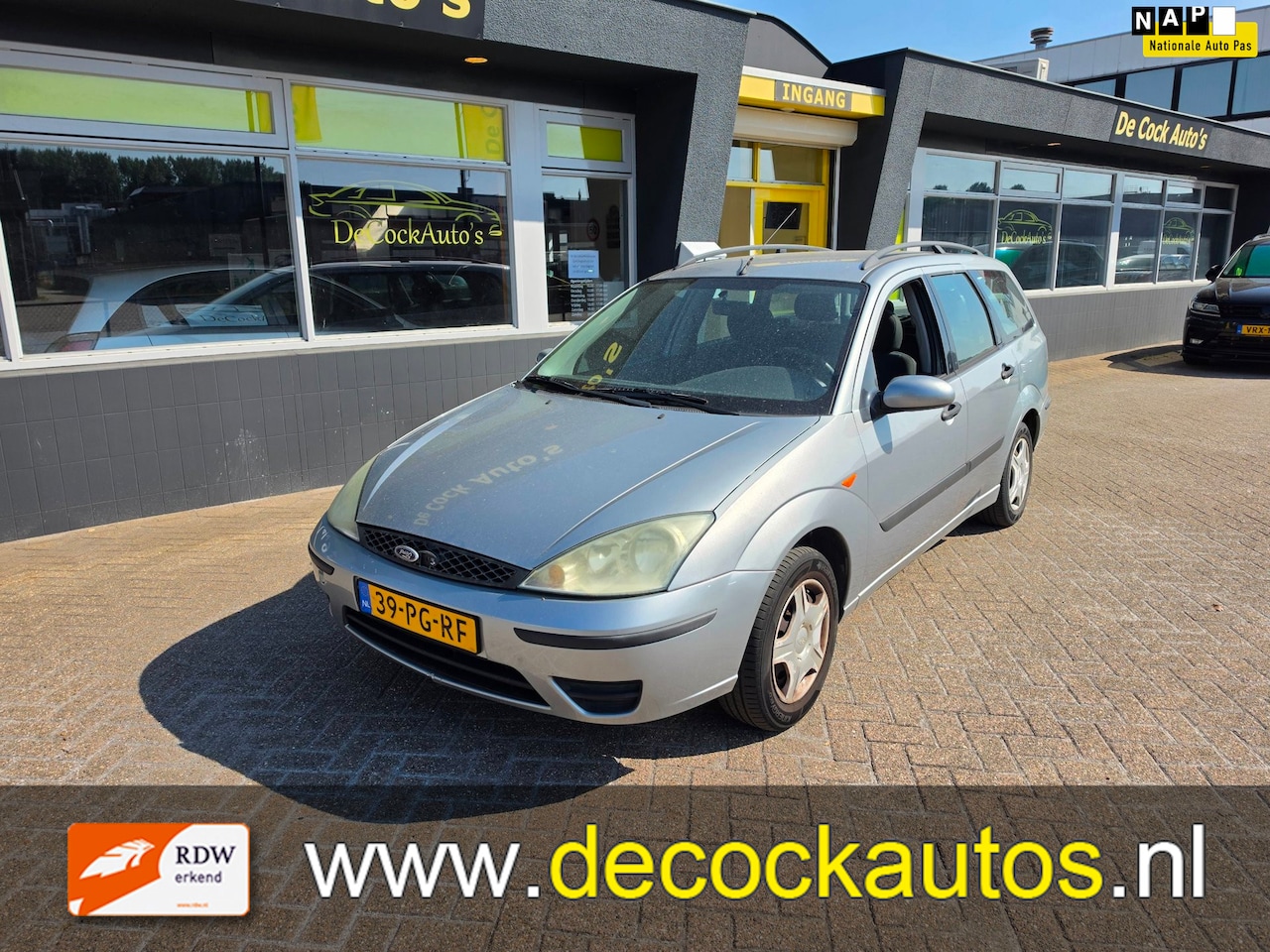 Ford Focus Wagon - 1.4-16V Ambiente/ APK 04-2027 - AutoWereld.nl