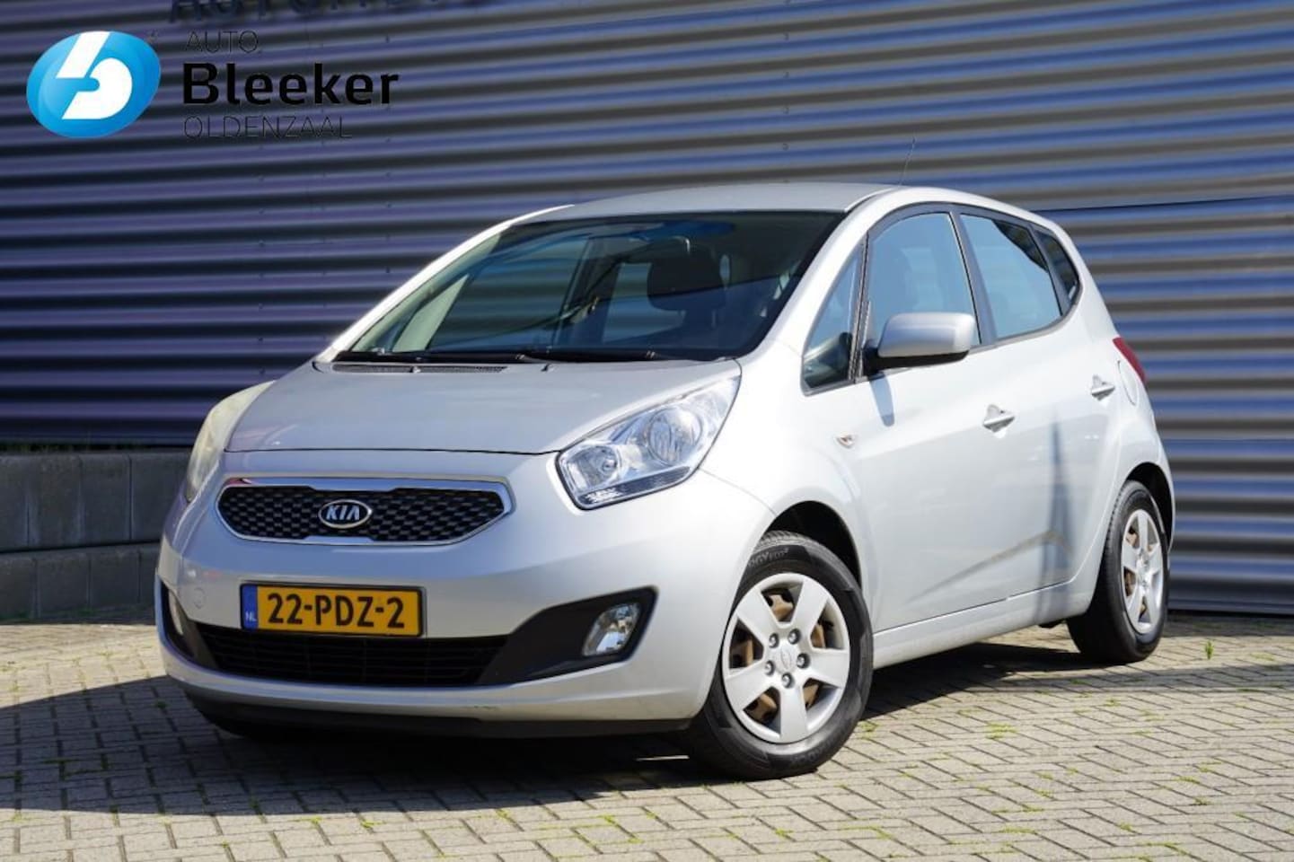Kia Venga - 1.4i X-tra Airco Trekhaak PDC Cruise Centr vergr - AutoWereld.nl