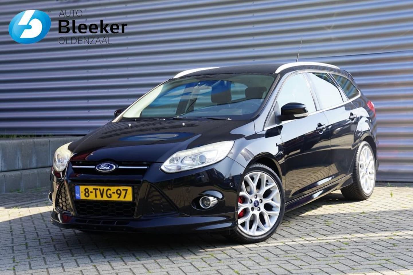 Ford Focus - 1.6 Tdci 140PK Titanium Lees tekst! Ecc Cruise Leer Navi - AutoWereld.nl