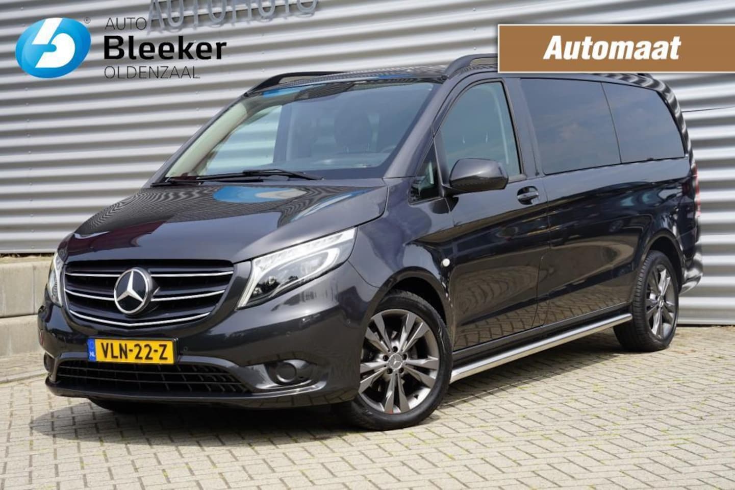 Mercedes-Benz Vito - 116 CDI 163PK L2 DC 5-zits Ecc Cruise Leer LED Carplay Trekhaak - AutoWereld.nl