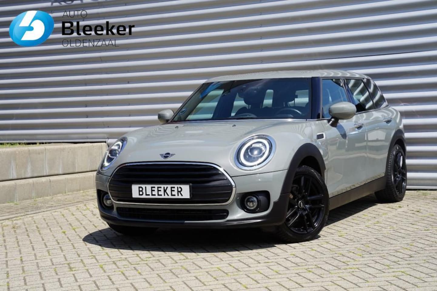MINI Clubman - 1.5 One 102PK Chili Cruise Navi Carplay PDC Dealer 17LM - AutoWereld.nl