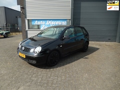 Volkswagen Polo - 1.4-16V Comfortline AIRCO