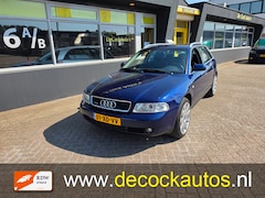 Audi A4 Avant - 2.4 V6 quattro Advance/AUTOMAAT