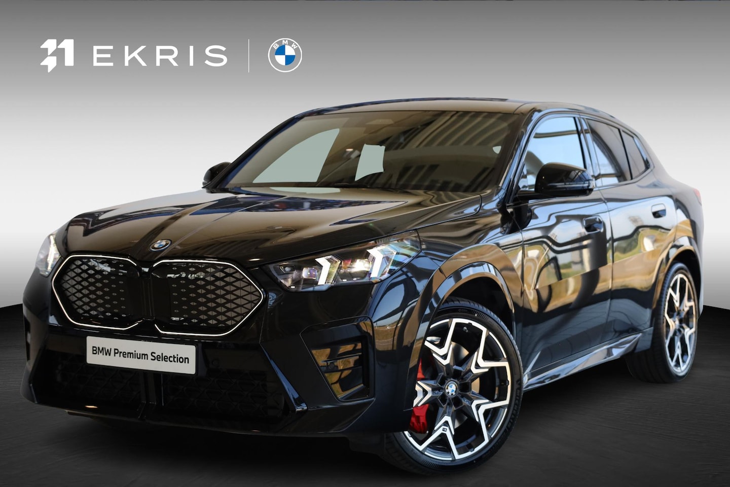 BMW iX2 - eDrive20 | M Sport Pro | Panoramadak | Harman/Kardon | Driving Assistant Plus | Trekhaak - AutoWereld.nl
