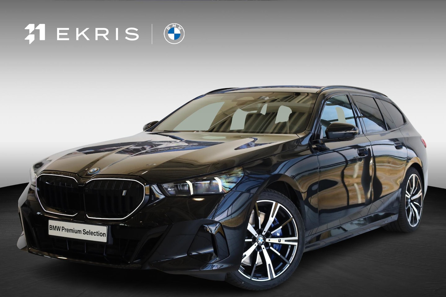 BMW i5 Touring - eDrive40 | M Sport Pro | Panoramadak | Driving Assistant | Comfort Access | Trekhaak - AutoWereld.nl