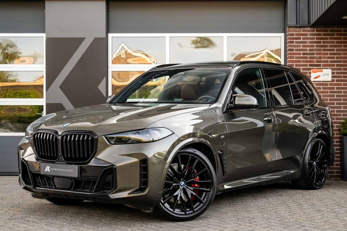 BMW X5 - xDrive50e M Sport Pro | Panorama | Comfort Seats | Stoelvent. | Driving Ass. Prof. | Head- - AutoWereld.nl