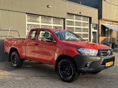 Toyota HiLux - 2.4 D-4D-F Xtra Cab Cool Comfort Airco Trekhaak 3500kg trekgewicht Telefoonverbinding Pick
