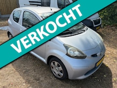 Toyota Aygo - 1.0-12V Comfort NL AUTO NAP 1e EIGENAAR GEEN IMPORT Elek pakket l Carplay l Navi l DEALER