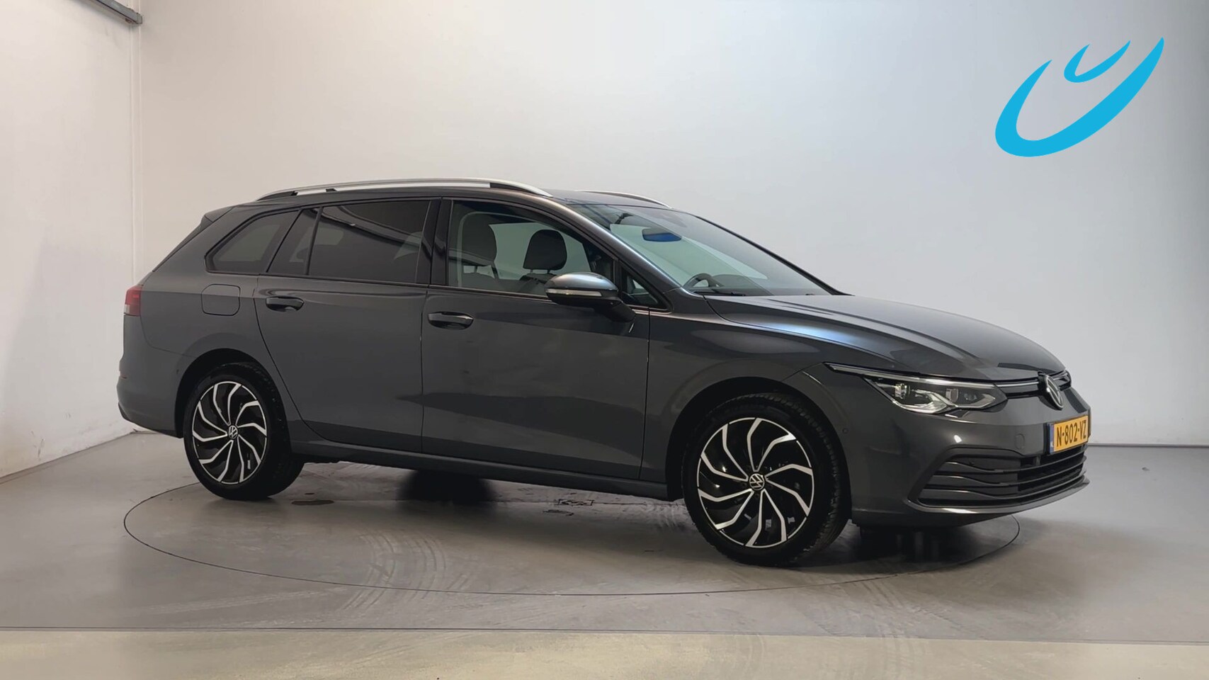 Volkswagen Golf Variant - 1.5 eTSI DSG Life Business Alcantara Stoelverwarming Camera Sfeerverlichting - AutoWereld.nl