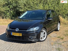 Volkswagen Golf - 1.5 TSI Highline Business R / AUTOMAAT/ LED /