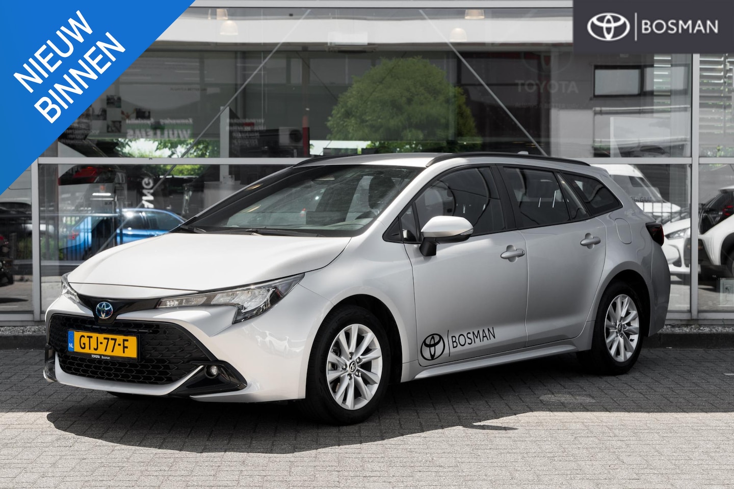 Toyota Corolla Touring Sports - Hybrid 140 Active - AutoWereld.nl