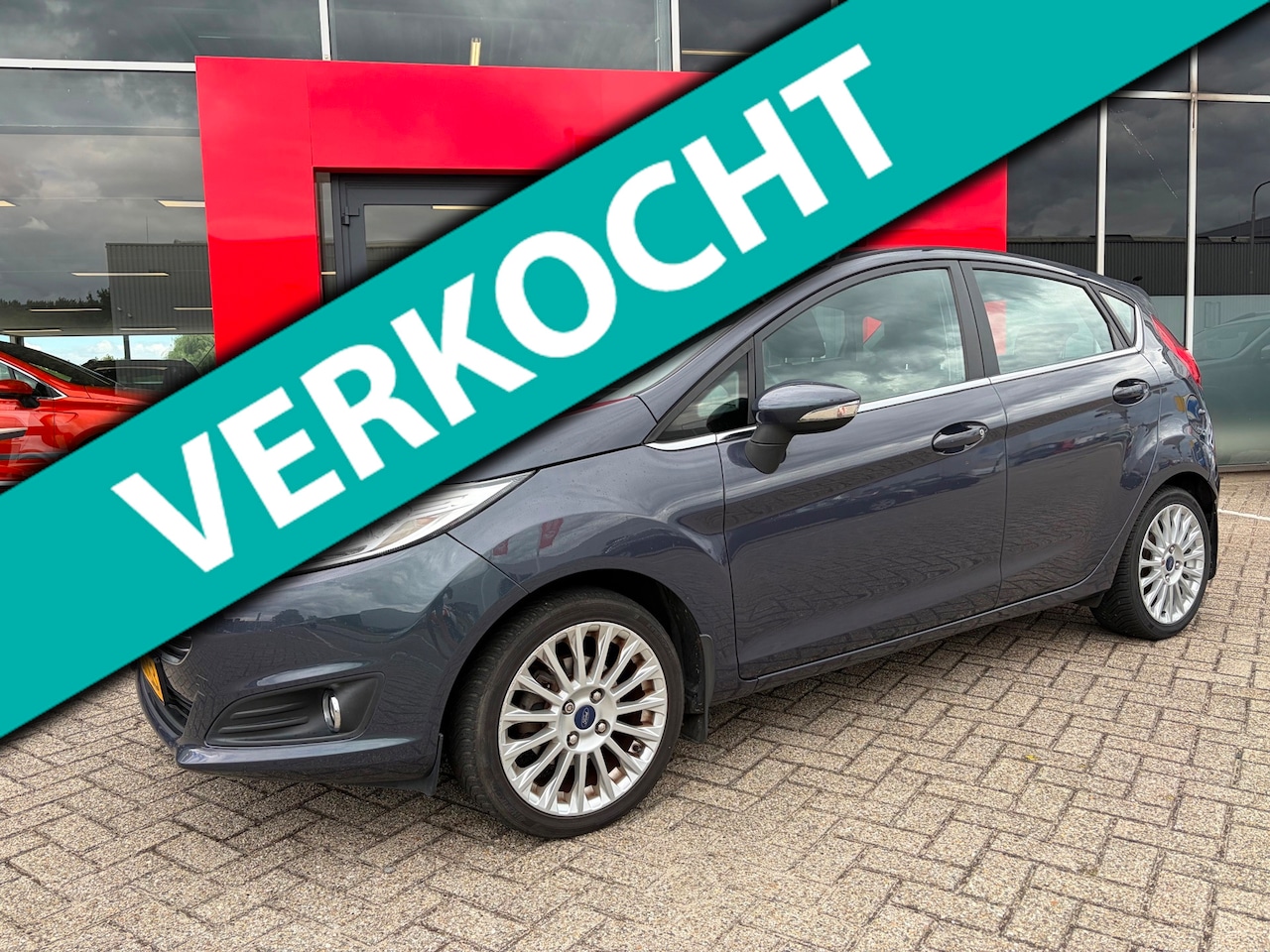 Ford Fiesta - 1.0 EcoBoost Titanium / camera / trekhaak - AutoWereld.nl